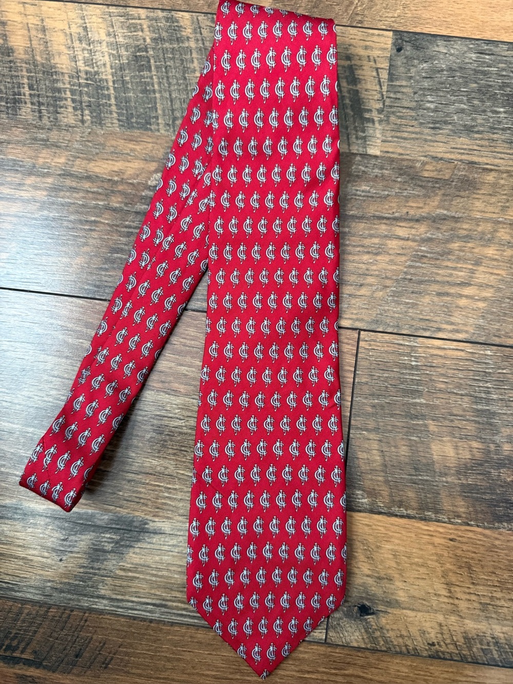 Vineyard Vines Custom Exclusive 100% Silk Tie made for New Jersey Country Club